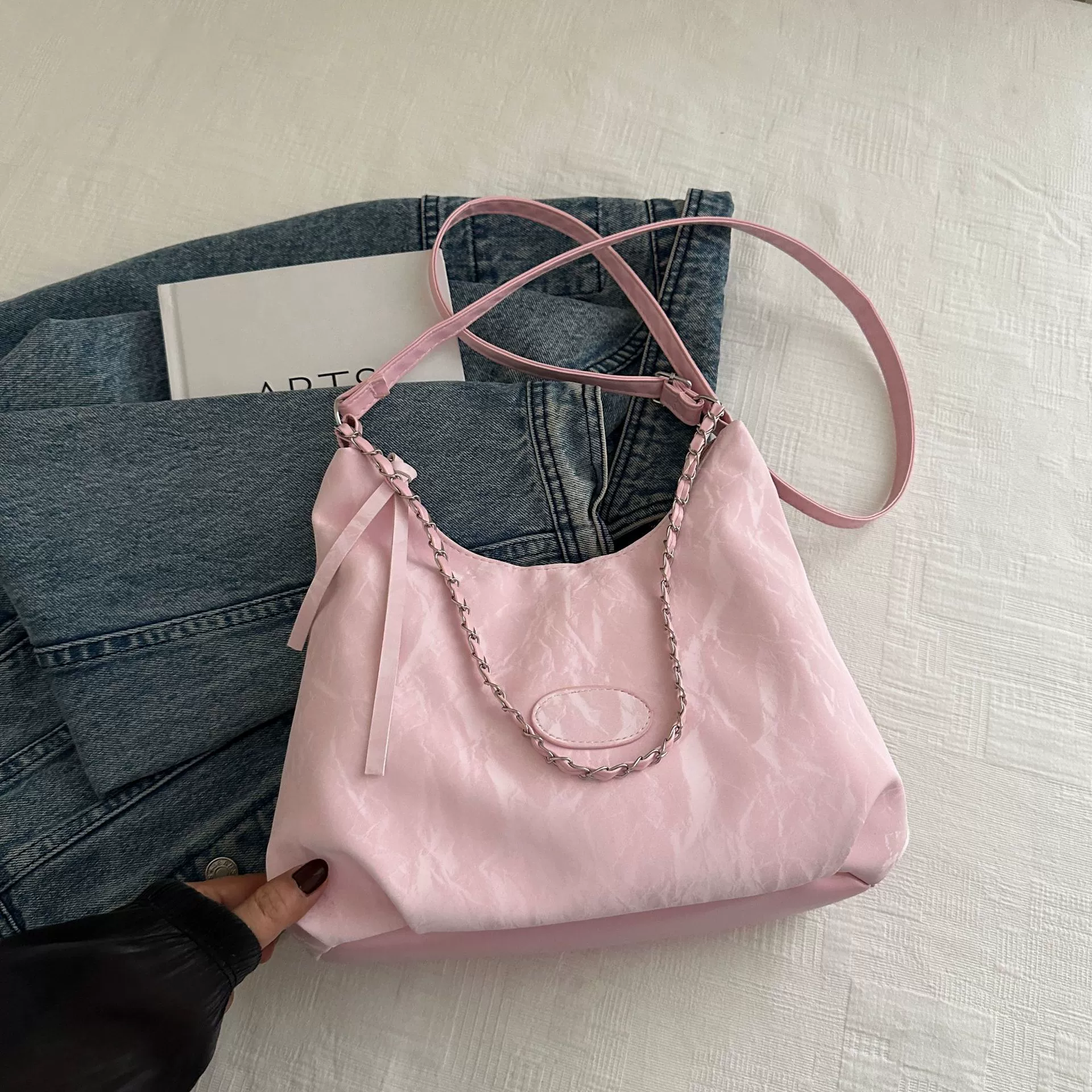 Capacious shoulder bag for students, summer chain, one-shoulder bag