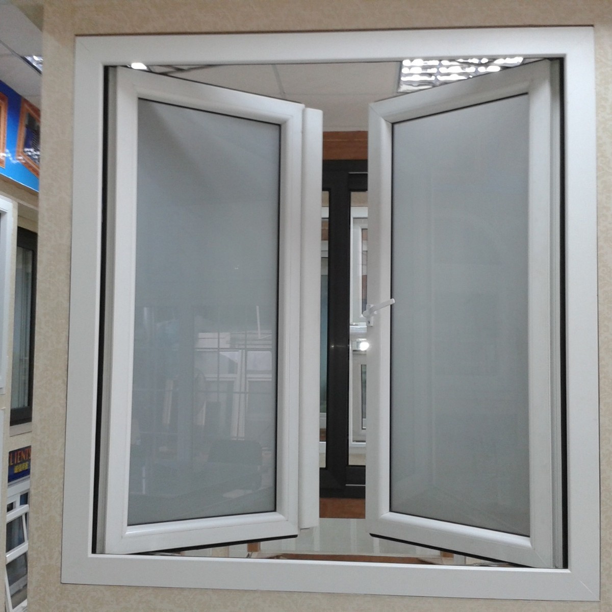 佛山维博门窗出口高品质UPVC平开门窗，出口东南亚等多个国家