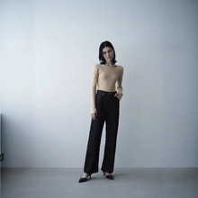 5折入手黑色复古直筒牛仔长裤 限量售完