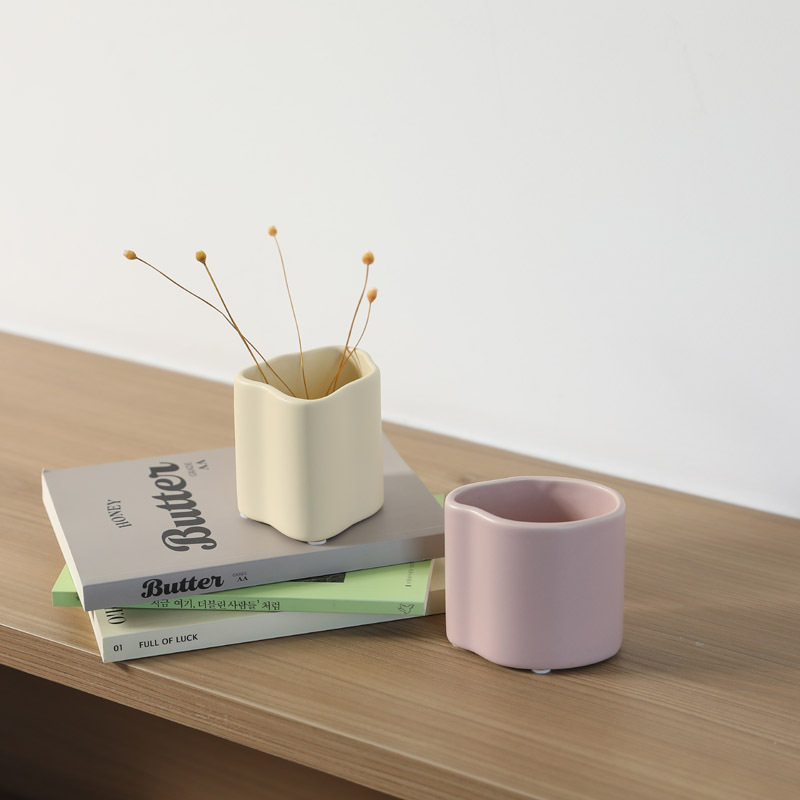 Nórdico cerámico simple dormitorio almacenamiento lata ins bolígrafo creativo escritorio maquillaje cepillo almacenamiento caja adornos de tocador