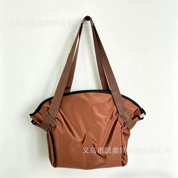2026 Amazon Travel Camping Storage Bag Large Capacity Single Shoulder Crossbody Luggage Bag Women's Fashionable Shoulder Bag