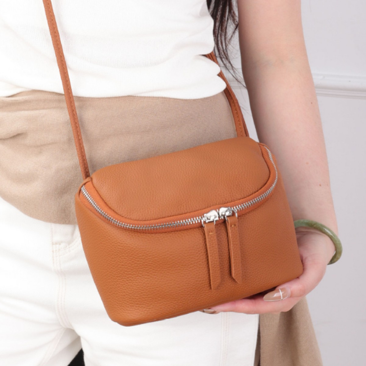 Apple, leather universal capacious one-shoulder bag, cowhide, genuine leather
