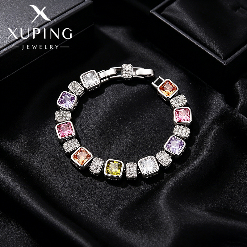 Xuping Europa y los Estados Unidos de moda transfronteriza simplista ins brazalete de aleación de cobre geométrica redonda pequeña pulsera de azúcar al por mayor mujeres
