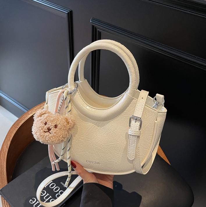 Bolso de moda de diseño de nicho para mujer 2025 nuevo estilo estilo estilo occidental todo-fósforo bolso de mensajero casual de alta gama