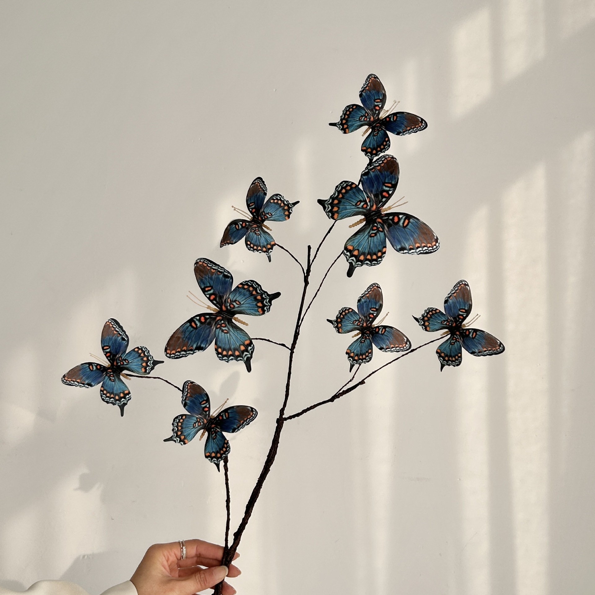 Jardín de Monet mariposas de ramas secas flores de simulación de libros rojos ventanas creativas decoraciones de flores para el hogar accesorios de fotografía decoración