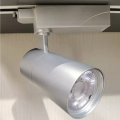 銀色の軌道灯の知能は軌道灯を滑らせて服のチェーン店のスーパーのled銀色のcobスポットライトを吸い込みます。