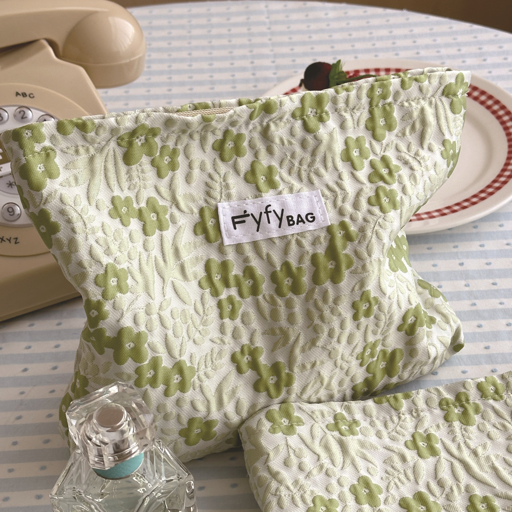 Bolsa de maquillaje nueva, estilo 2024, fresca y sencilla, bolsa interior portátil de gran capacidad, bolsa para guardar productos de cuidado de la piel, bolsa de aseo, estilo chino.