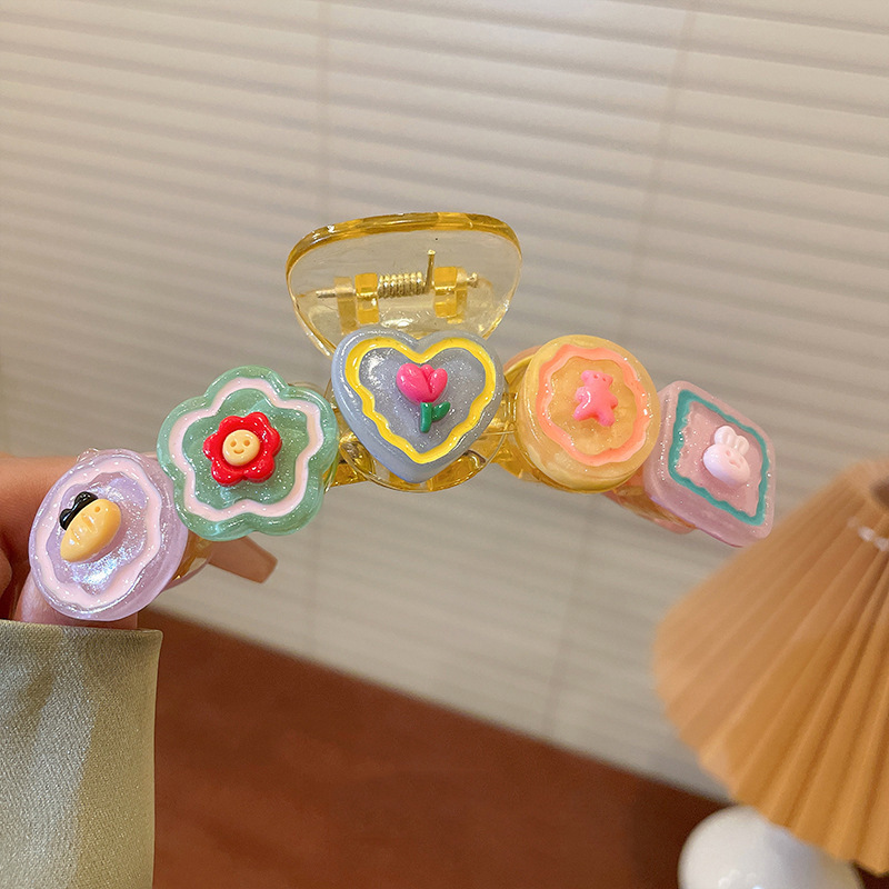 Women'S Gender Cute Women'S Bear Heart Shape Tulip Arylic Hair Claws