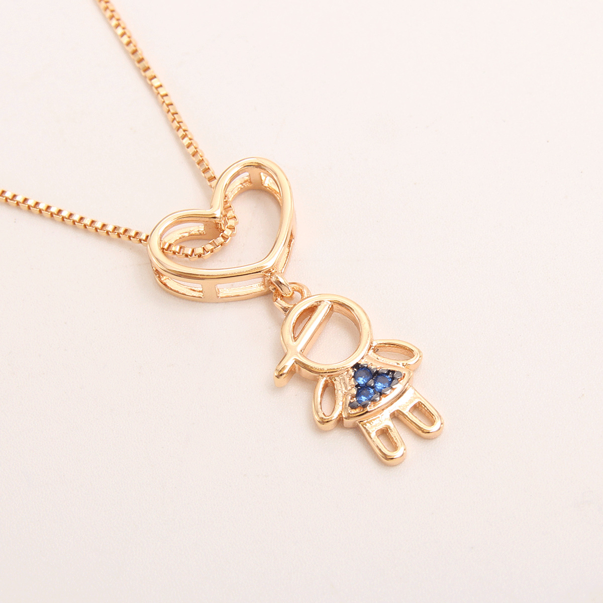 Transfronterizo europeo y americano de los hombres y las mujeres Nuevo colgante de collar chapado en oro con incrustaciones de circón de la moda de las mujeres de la joyería de cercanías