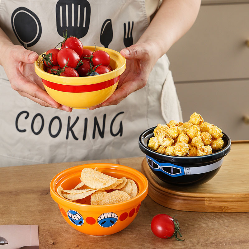 Cerámica animada One Piece Luffy sombrero de paja cuenco de dibujos animados cuenco de frutas domésticas cuenco de ramen cubiertos de cocina sombrero de paja