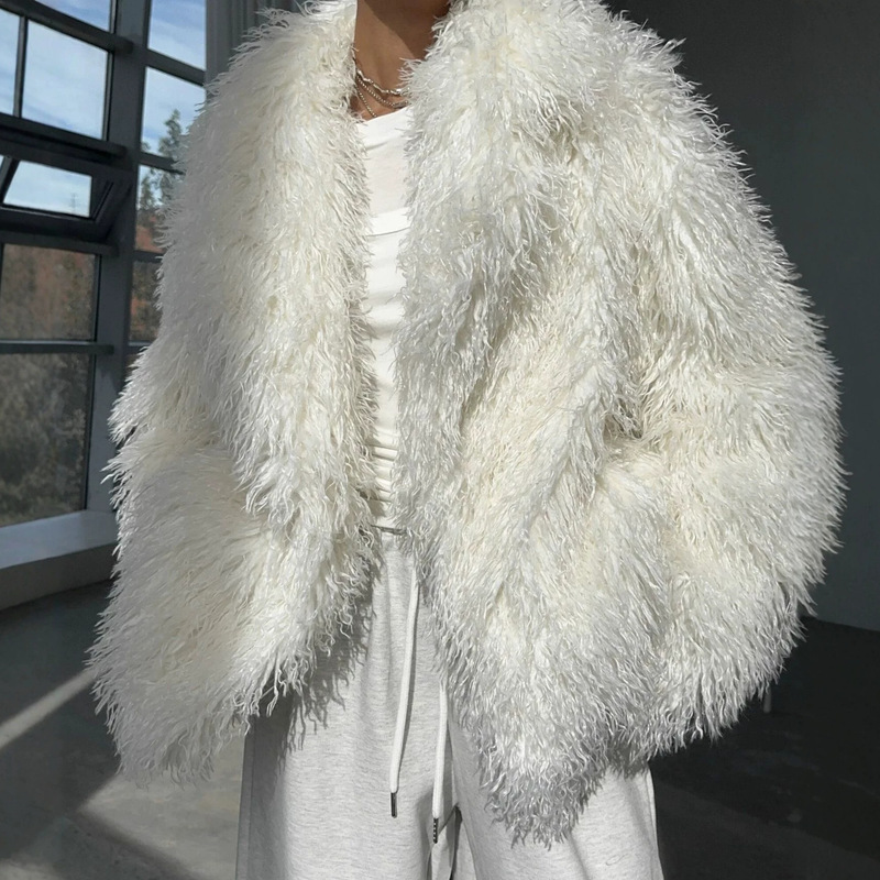 New European and American Autumn/Winter Warm and Casual Faux Fur Coat for Women, Elegant and Stylish Sheepskin Cardigan New European and American Autumn/Winter Warm and Casual Faux Fur Coat for Women, Elegant and Stylish Sheepskin Cardigan