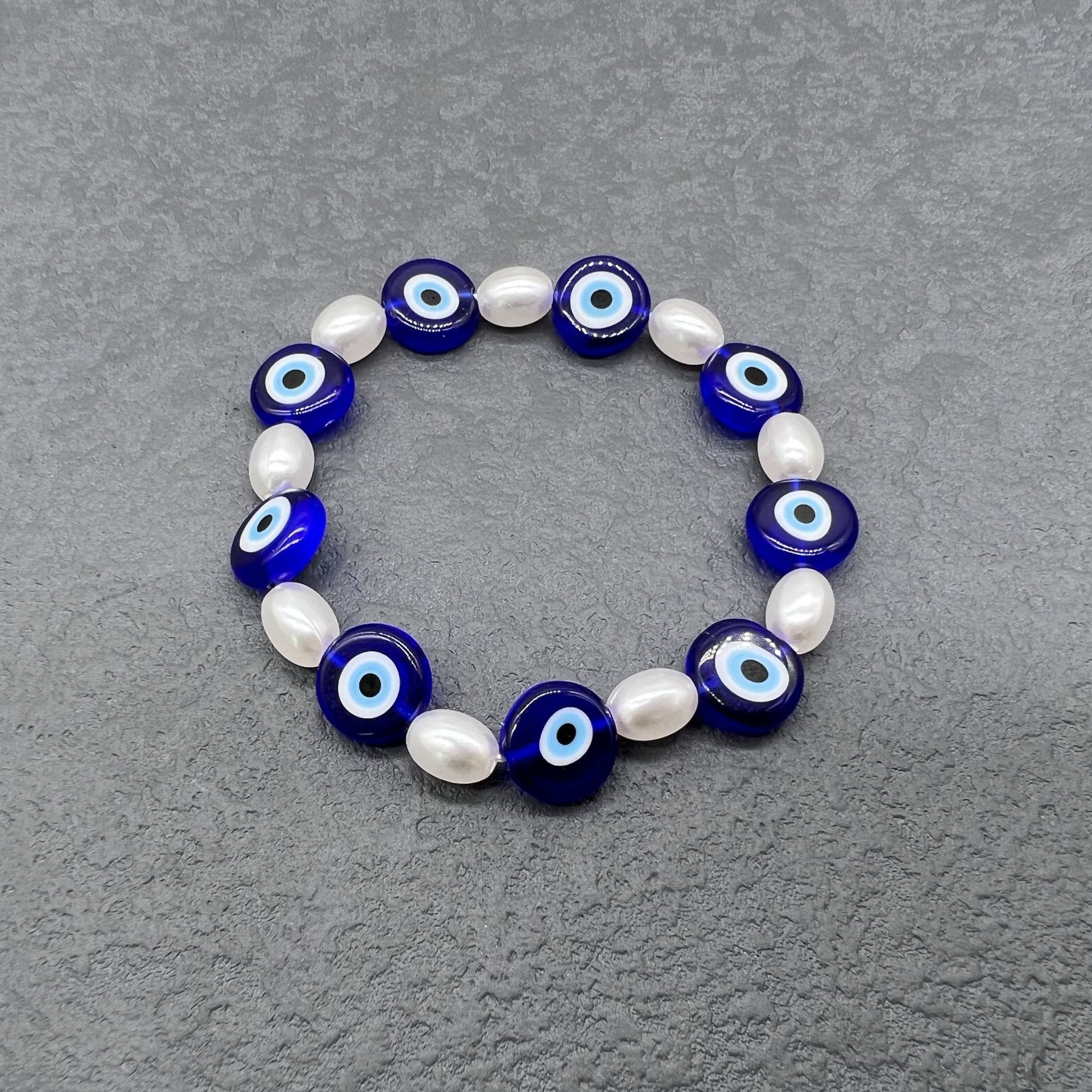 Fashion Devilu0027S Eye Resin Pearl Handmade Unisex Bracelets 1 Piece