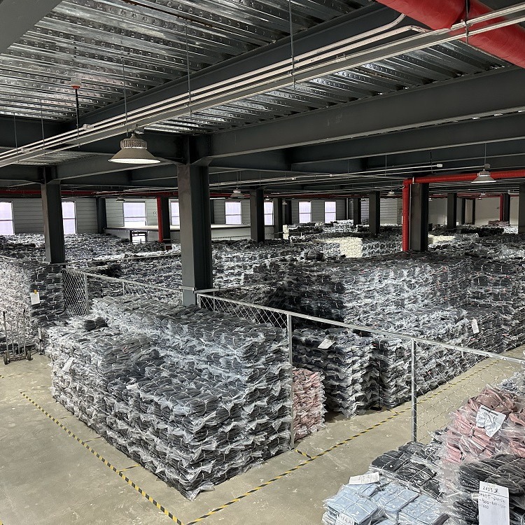 Nueva bolsa de mensajero de hombre casual retro, bolsa de mensajero de gran capacidad de tendencia ligera, bolso de hombro de estilo de herramientas de todo fósforo