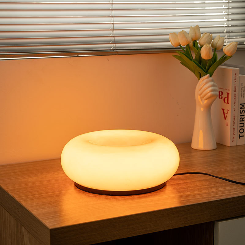 Creative Donut Table Lamp, High-End Interior Decoration Wall Lamp, Table Lamp, Atmosphere Lamp, Bedside Night Lamp, Glass Table Lamp