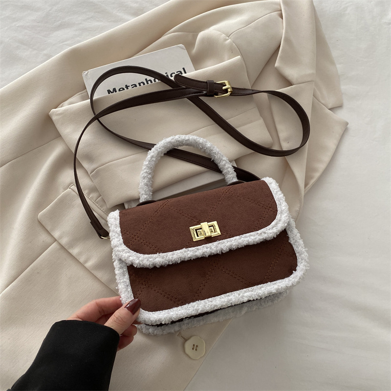 Bolso pequeño bolso de mano mujer 2025 nuevo estilo de primavera de hombro de moda bolso casual de piel de venado simple borde de peluche