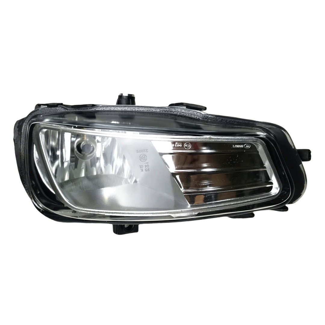 Aplicable a Mercedes-Benz camión pesado ARCOS montaje de lámpara de niebla accesorios de lámpara de camión 3344 / 4143 / 4158 fábrica directa