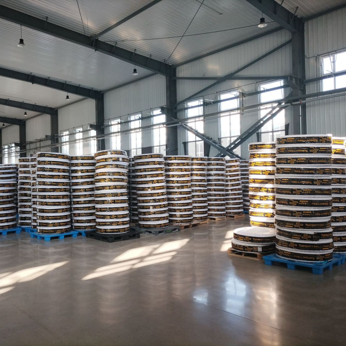 厂家批发地暖管pert地热管pe-rt地暖管材家用家装塑料4分地暖管