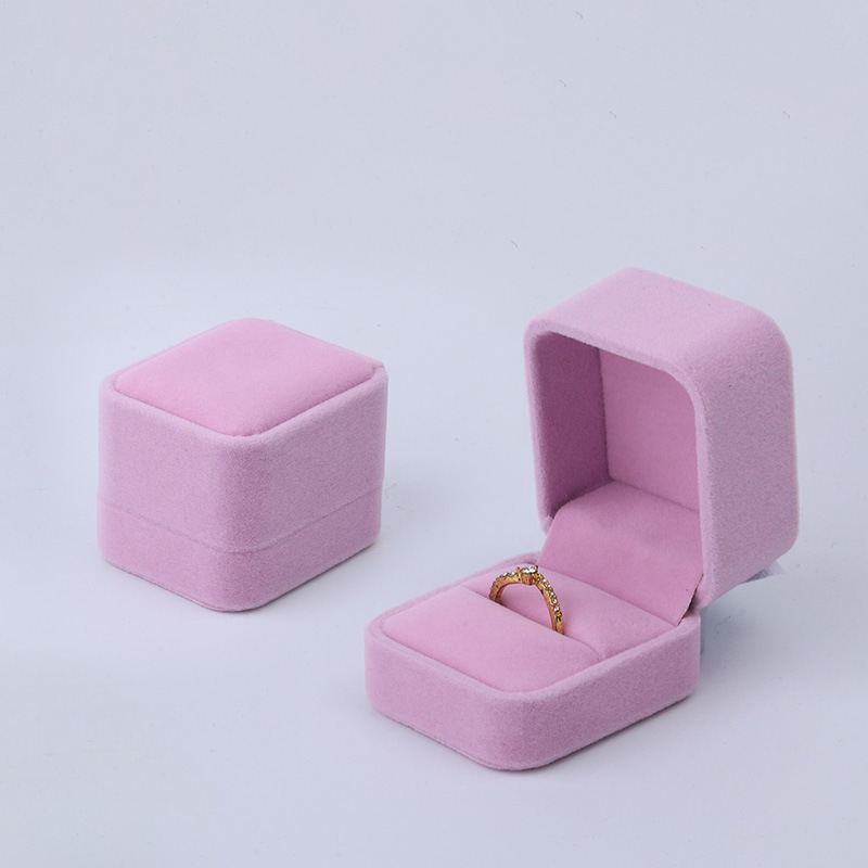 Fuente fábrica venta directa franela joyería caja de embalaje collar pendientes caja de anillo pulsera colgante caja de cadena de mano al por mayor