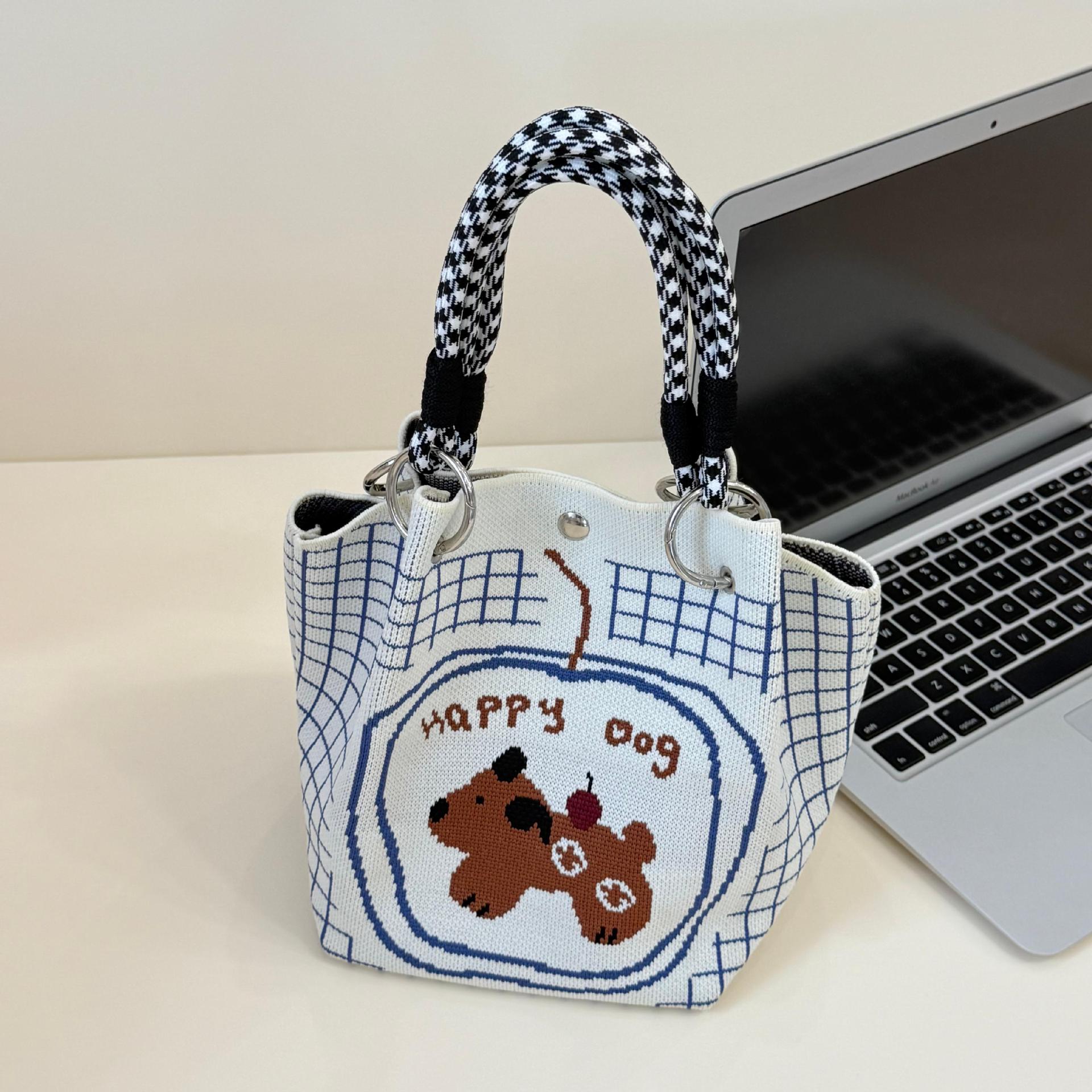 2026 primavera y verano nuevo bolso de cubo de pintura creativo portátil gran espacio de aire de dopamina alta sensación mochila