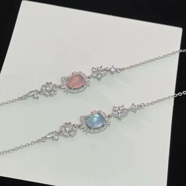 Titanium Steel [Lucky Kitty Star] Imitation Aquamarine Fresh Style Bracelet for Women, New Niche Exquisite Jewelry for Wholesale