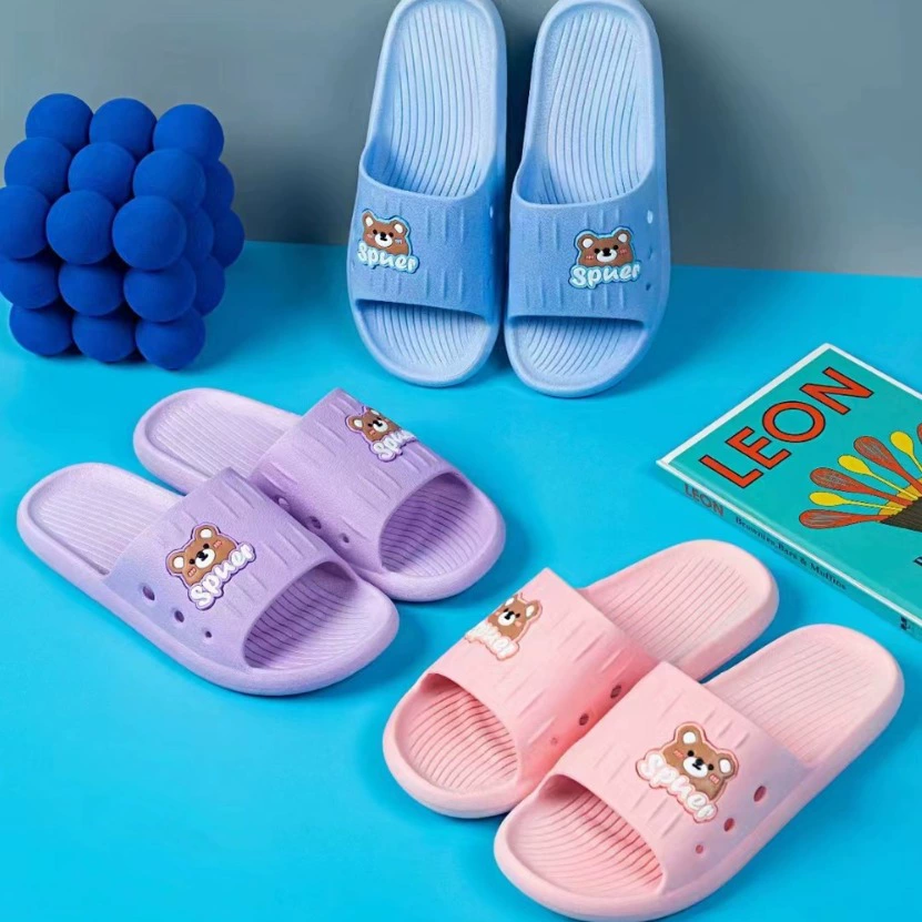 Новые летние женские тапочки, сандалии, домашние повседневные милые Мультяшные домашние легкие удобные нескользящие Тапочки для ванной комнаты