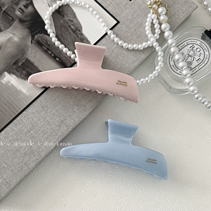 Pince à cheveux Jelly Sense Light Blue, grande pince à cheveux élégante à haute sensibilité, pince à cheveux coréenne élégante et légèrement flash, pince à cheveux en forme de requin_voghion.com