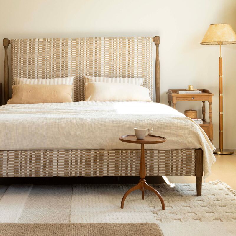 West Coast Bed French Style Mid-Century Light Luxury Retro Solid Wood Fabric Bedroom Simple Modern Large Bed Universal