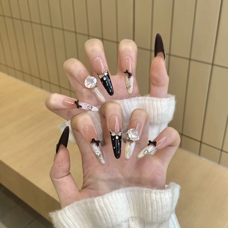 2026 Autumn/Winter New Long Slim Dog-Shaped 4.0 Nail Art Nail Tips Finished Product Manufacturer Wholesale Black Wearable Nails Cute Polka Dots 2026 Autumn/Winter New Long Slim Dog-Shaped 4.0 Nail Art Nail Tips Finished Product Manufacturer Wholesale Black Wearable Nails Cute Polka Dots