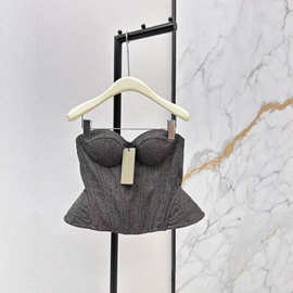 深圳南油26早春款气质减龄立体鱼骨收腰裹胸毛呢人字纹背心上衣女