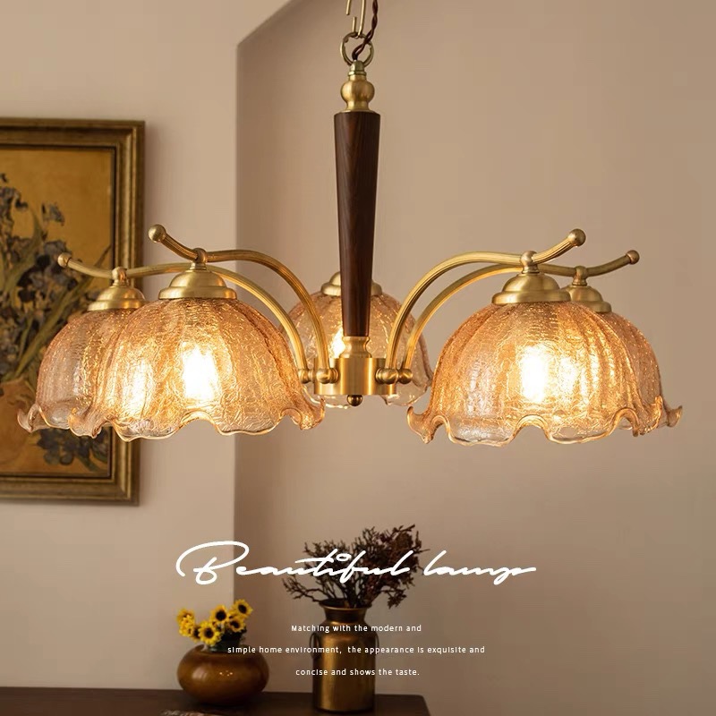 American-style living room South Seas-style pendant light, antique walnut main bedroom warm light, retro nostalgic luxurious restaurant lighting