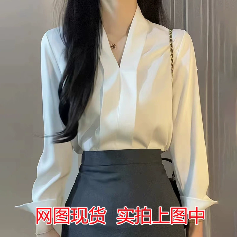 Белая рукавная профессиональная рубашка с v-образным вырезом женская летняя продвинутого темперамента