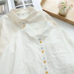 2025秋季韩版新款 提花重工刺绣彩扣宽松女士开衫长袖衬衣 批发