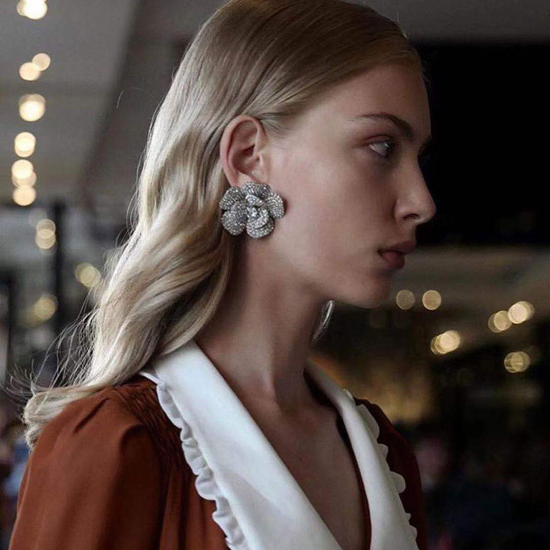 48g Weight 1 Pair Elegant Lady Streetwear Flower Rhinestone Ear Studs