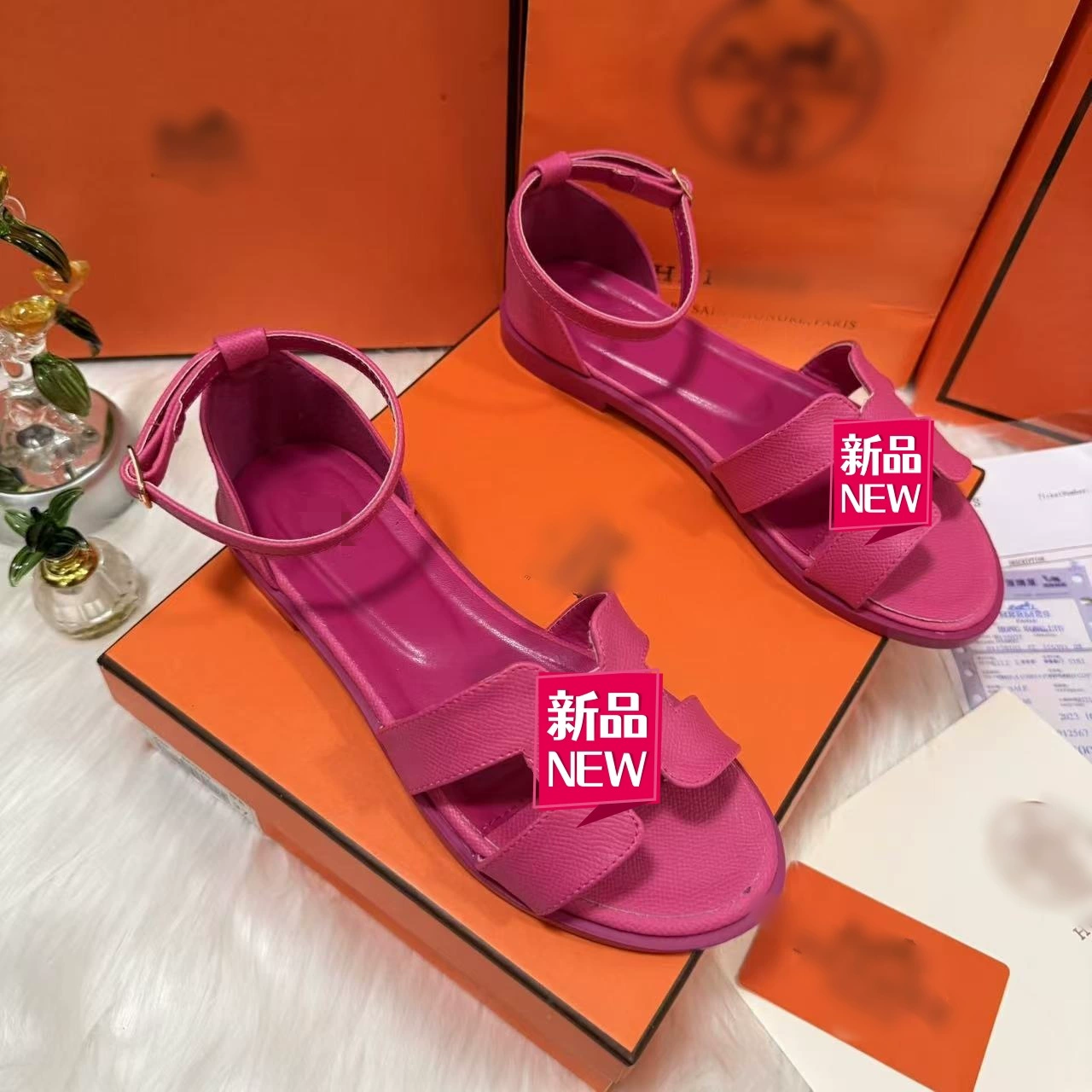 Fashionable slippers, universal sandals flat, European style, internet celebrity
