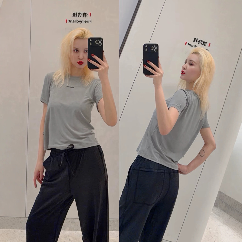 Lulu Jersey Original Label! Sports T-Shirt for Women, Slim Fit, Slimming, Fitness Yoga Wear, Short Sleeve, Factory Wholesale.