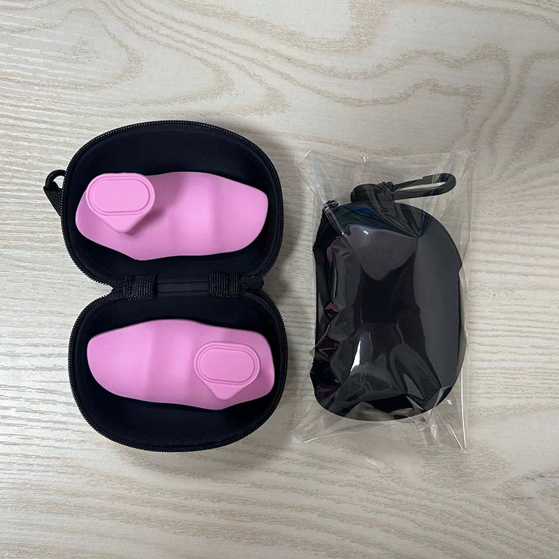 Универсальные силиконовые накладки для защиты ладоней при поднятии гантелей и силовых тренировках, универсальные силиконовые защитные перчатки в наличии.