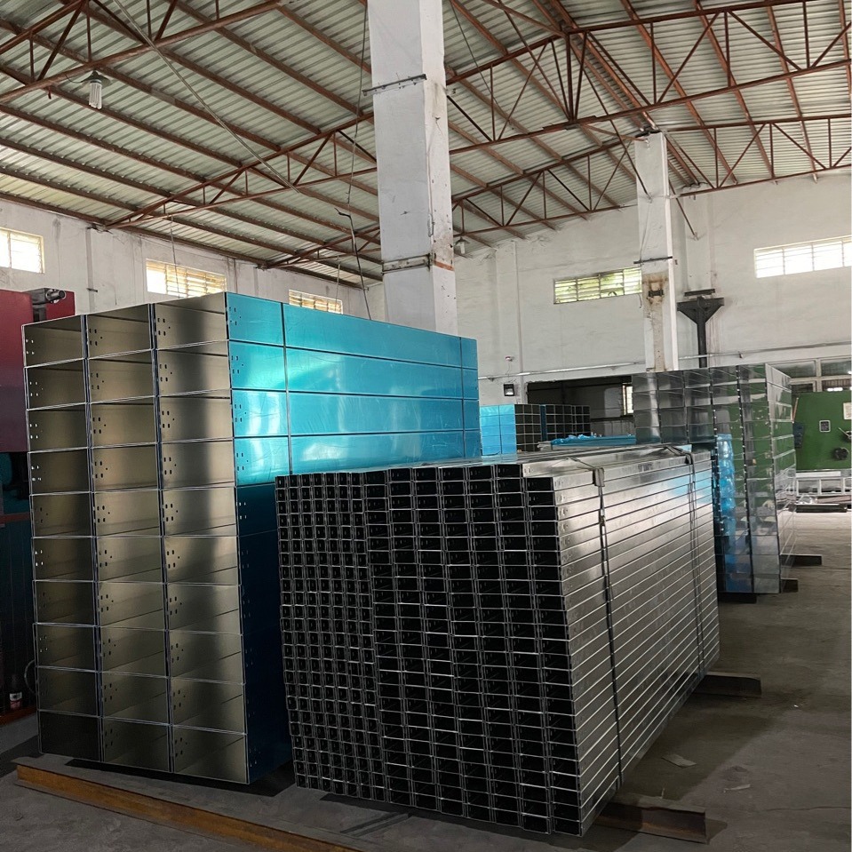 铝合金槽式桥架 铝合金桥架 铝合金线槽 户外光伏桥架