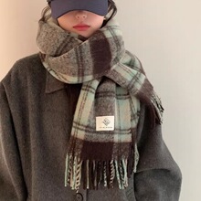 韩系大版加厚马海毛格纹围巾冬季新款韩版加厚保暖拼色流苏百搭围