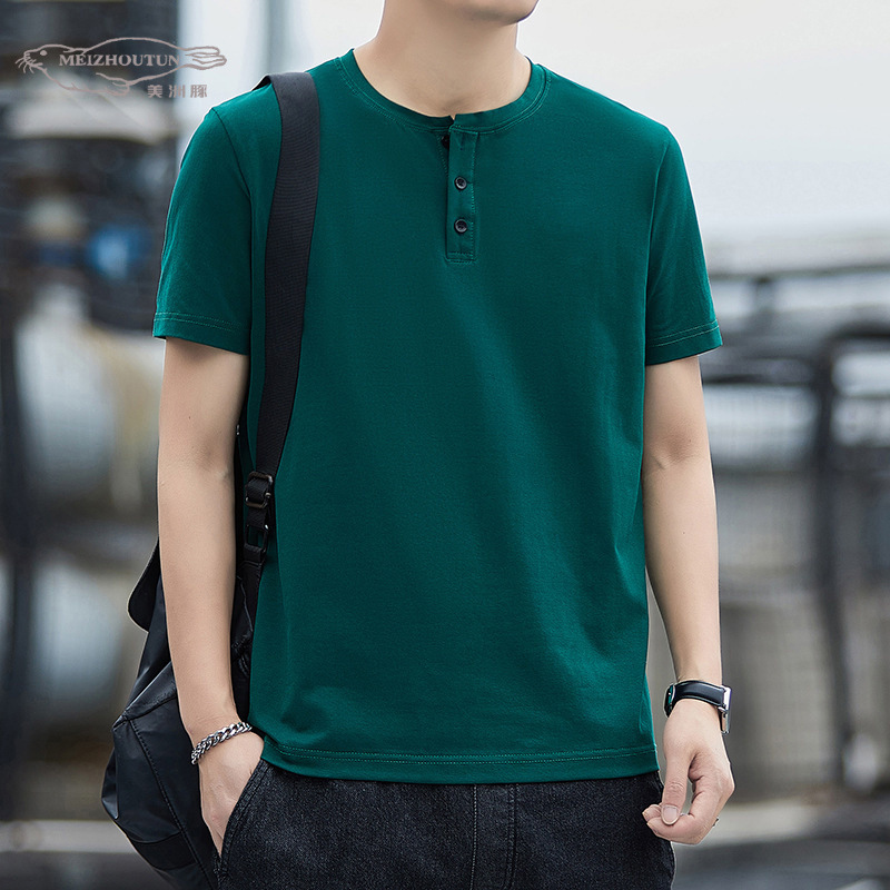 Summer short sleeve T-shirt with a round collar for leisure