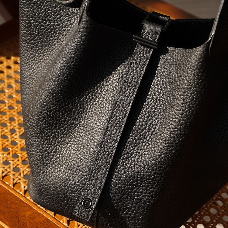 [Artisan Crafted] Top Grain Cowhide Leather Bucket Bag, Large Capacity Versatile Handbag For Women, Golden Brown - Thumbnail 5