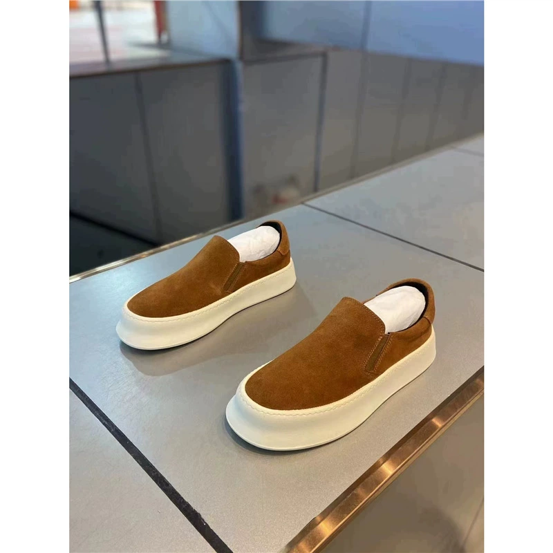 Модная популярная мужская обувь 2024, новые весенние лоферы без шнуровки, нишевая износостойкая удобная обувь на толстой подошве xlz