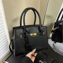 �羳��֦�y�r�а���Ů�¿���|���sͨ������μ�����ٴ�б���