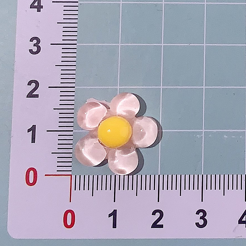 Nuevos accesorios de resina de cinco pétalos de hielo DIY crema pegamento para el cabello con cáscara de teléfono móvil agujero agujero de botón de zapato taza de agua pegatinas hechas a mano