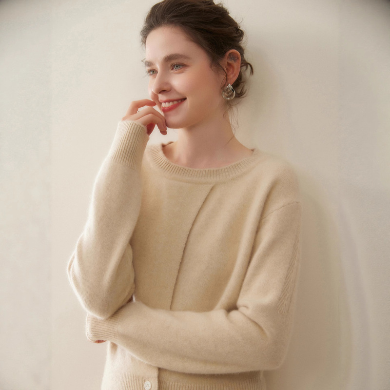 Comfortable Cashmere Knit Cardigan Long-Sleeve Top for Women, Slimming, Fashionable, Versatile, New Style for Autumn and Winter, Soft and Loose