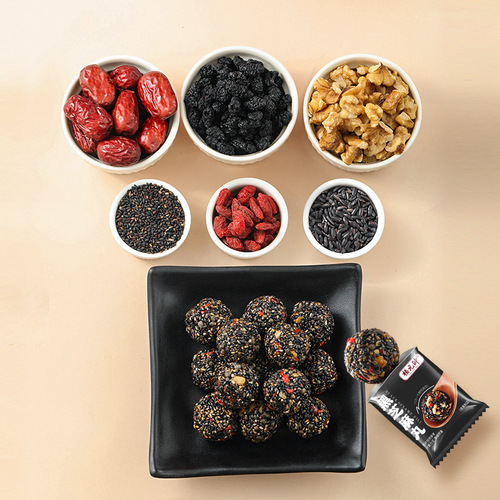 On behalf of the whole box of casual Internet celebrity chasing drama zero food snacks individually packaged crispy mulberry, wolfberry and black sesame balls