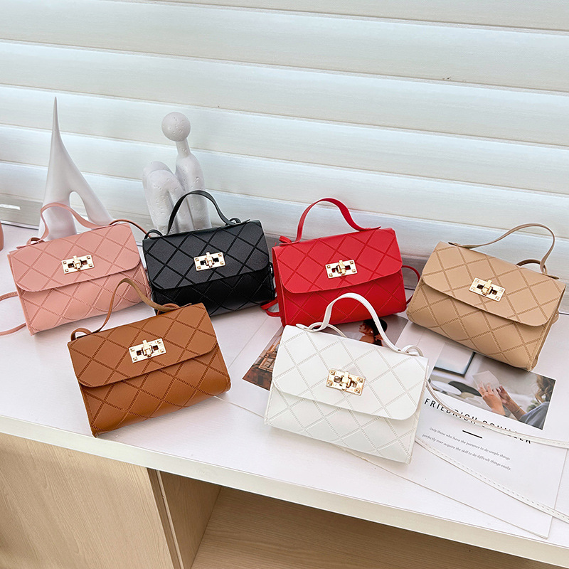 Guangzhou Wholesale Women's Bags Embossed Diamond Pattern Small Square 2024 New Fashion Ladies' Shoulder Crossbody Bag_voghion.com