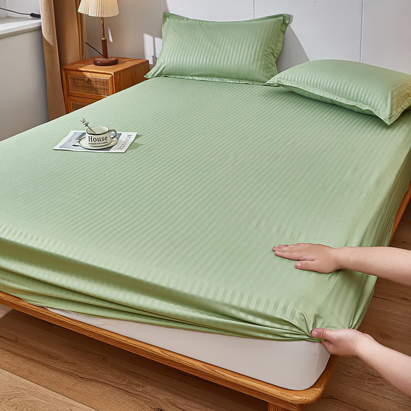 New Protective Cover with Comfortable Satin Stripes, Single Bed Sheet, Single Bed Cover, Exclusively for Cross-Border Trade, Skin-Friendly, Thickened, Fully Wrapped