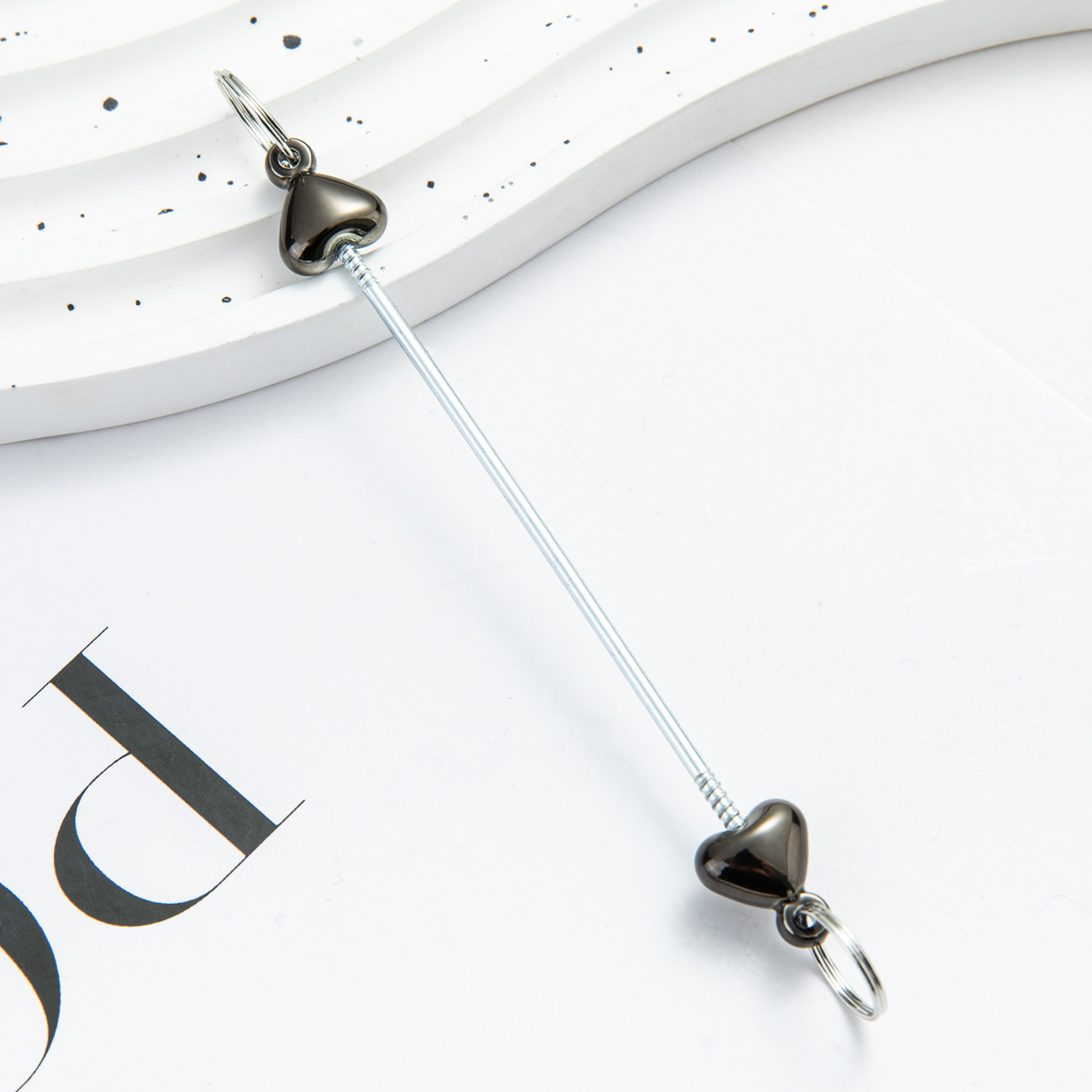 Spot bride love con cuentas accesorios colgantes accesorios de llavero con cuentas creativas accesorios de plástico con cuentas