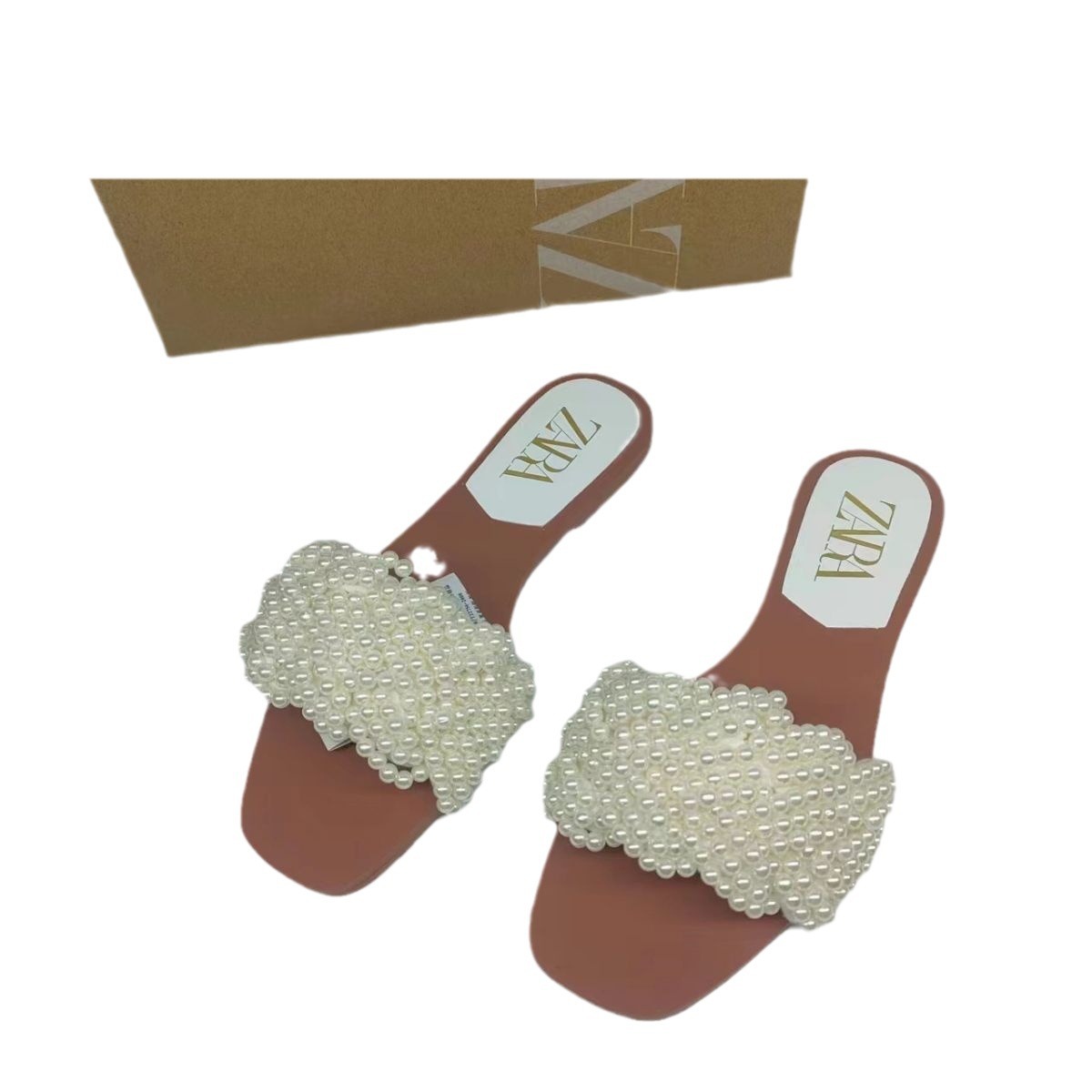 's new 2023 summer square toe flat sandals with pearl weaving, suitable for outdoor wear on the beach, versatile cool slippers for women