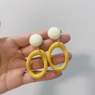 �ǹ�ɫ��֬����ײɫ�͹��������h���s�׺β�Ҏ�t���A���